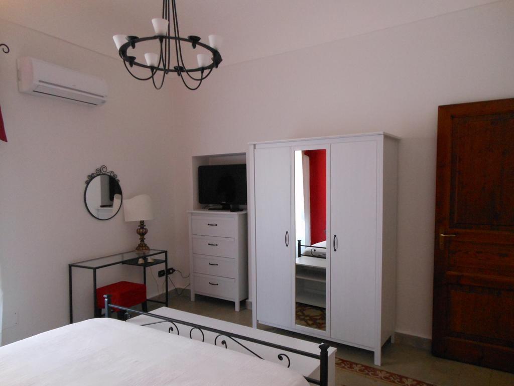 Mareluna Syracuse Chambre photo